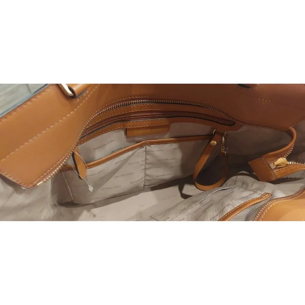 Michael Kors Mott Medium Leather Tote Acorn‎ with Gold Tone Hardware 16x12x6